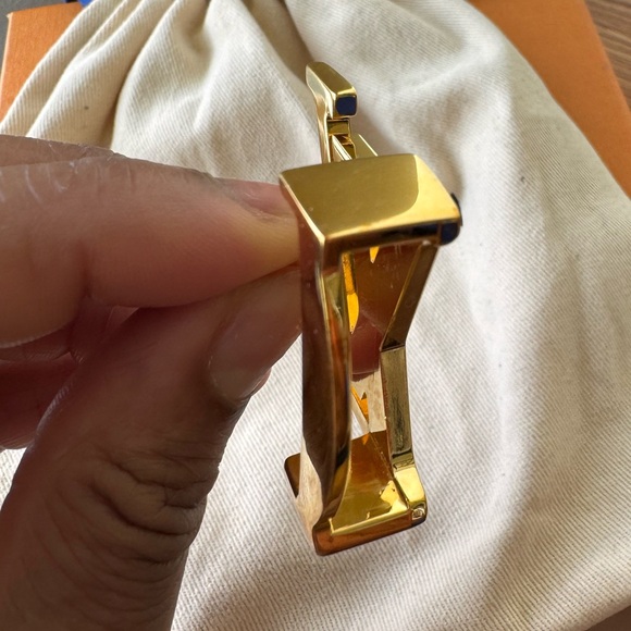 Authentic Louis Vuitton Initials 30mm Reversible Belt - Picture 14 of 16